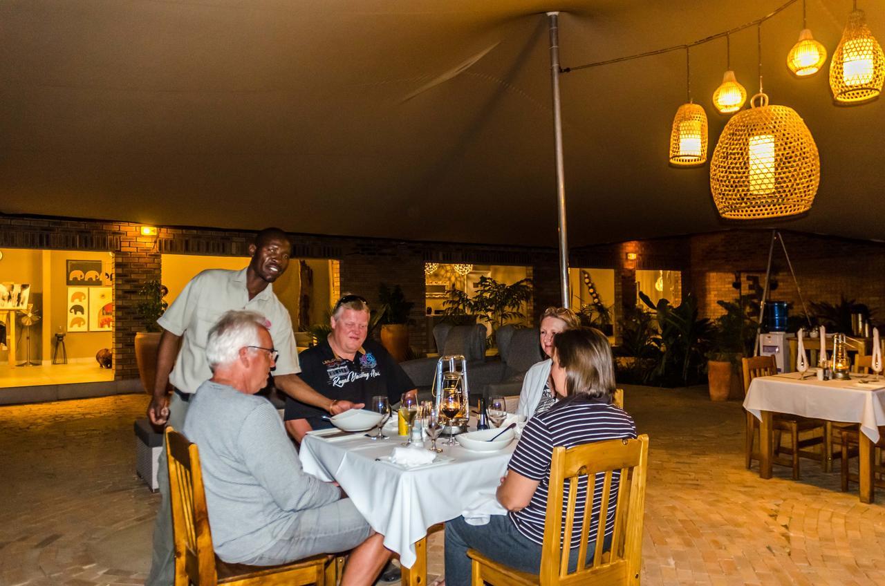 Tlouwana Camp Villa Kasane Eksteriør billede